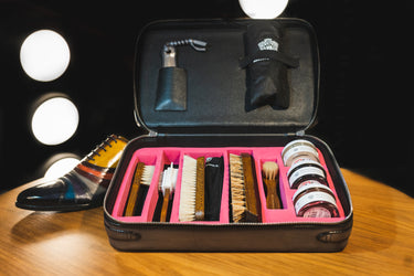 Shoe care to remove scratches - Melvin & Hamilton
