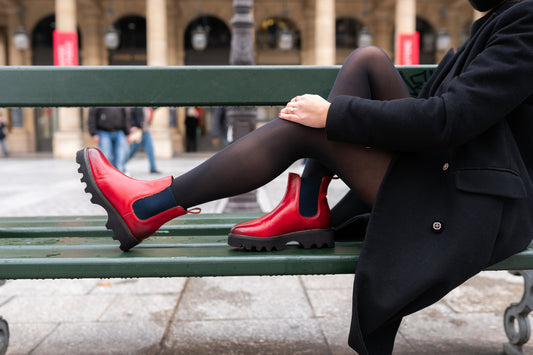 Red shoes: how to wear them with style all year round?