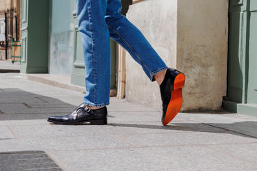 how to wear black dress shoes casually How to style: Dress shoes with Jeans