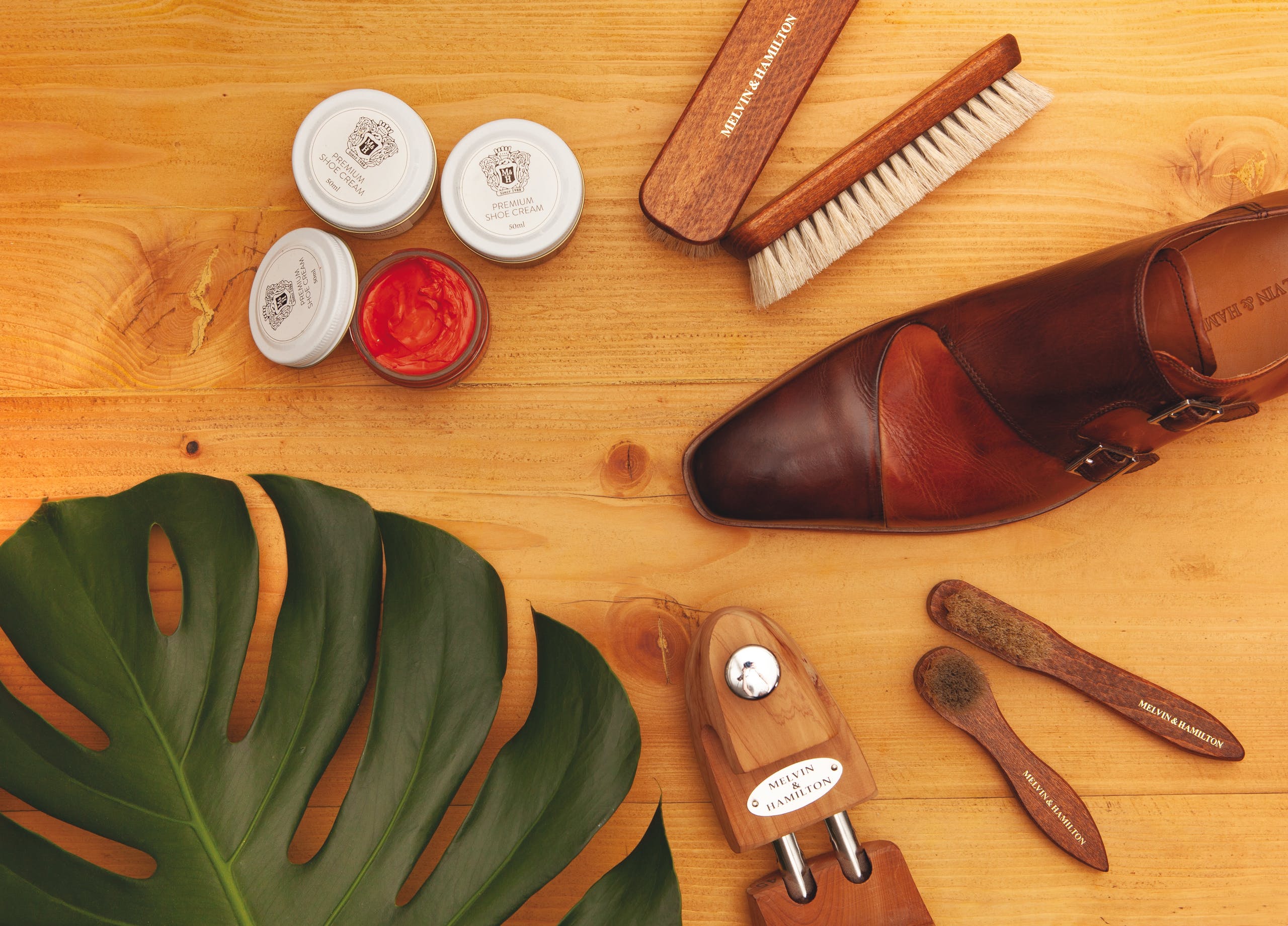 Shoe care products Melvin & Hamilton