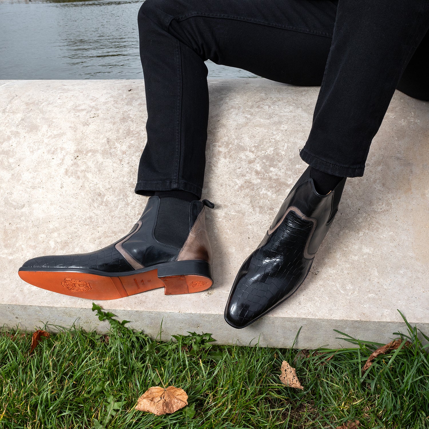 Lewis 26 Crock Black Crust – Melvin Hamilton