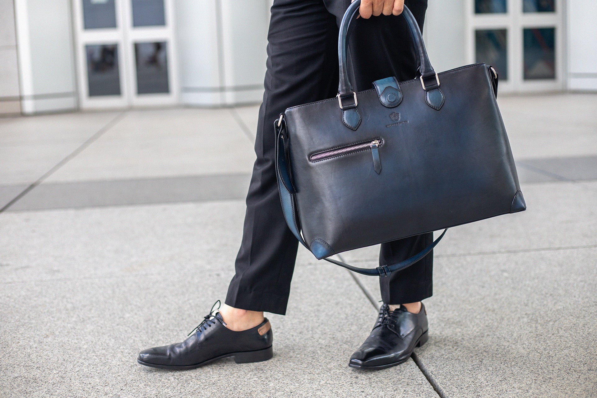 Sapparo Crust Navy Puller – Melvin Hamilton